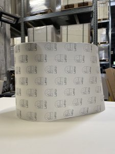 Atsparus riebalams popierius su spauda rulonais